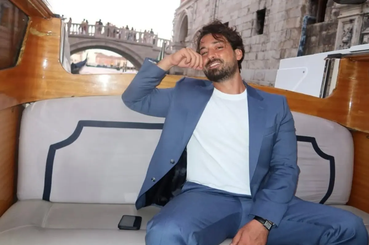 Alp Navruz dan Oscar lı yıldızla olay yaratan poz! 1