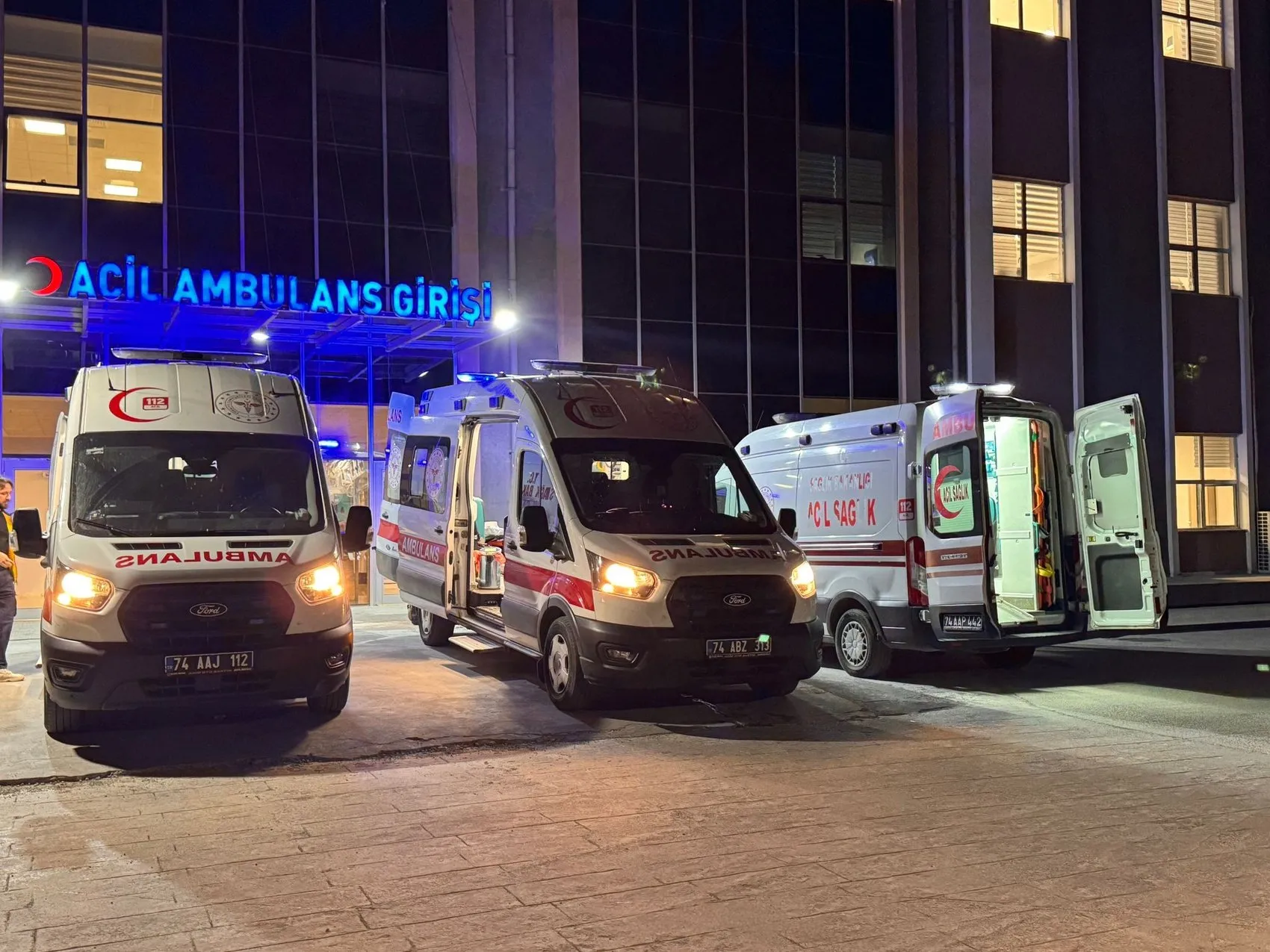 Özbaşı köyünde korkunç kaza: Tarım aracı dereye uçtu