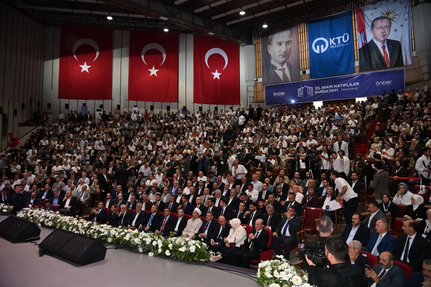 Bakan Tekin'den İmam Hatip vurgusu: Söndürülmek istenen kandil yeniden tutuştu