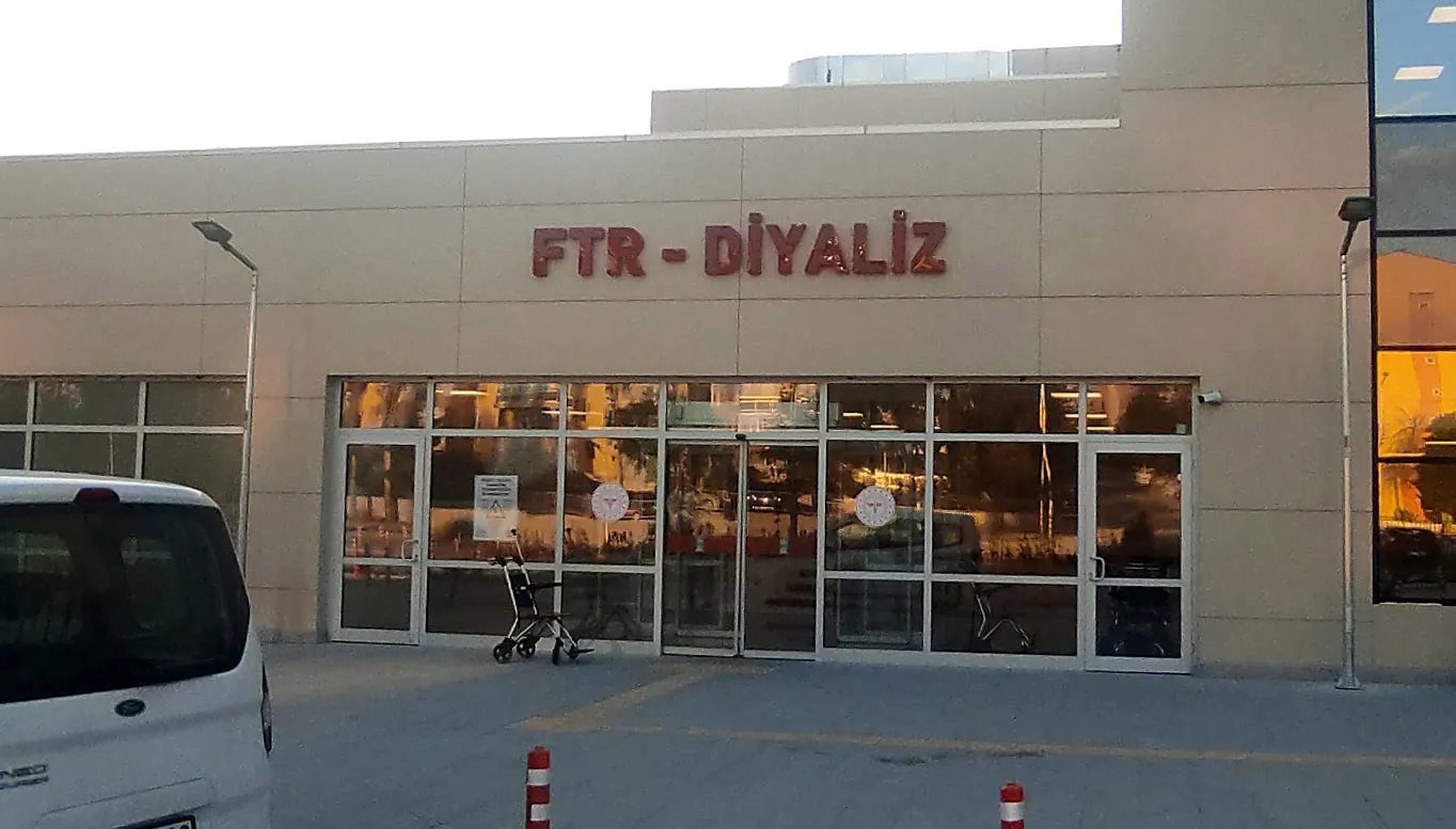 Diyaliz ünitesinde ölümcül ihmal: Antifrizli suyun karıştığı o günün hesabı soruluyor