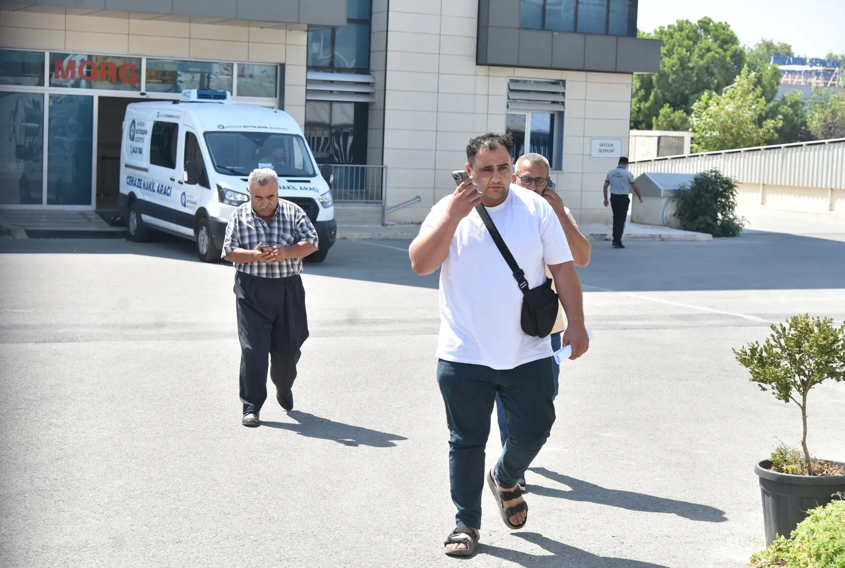 Alevlerin ortasında son nefesine kadar görev bilinci: Yol tarif ederken hayatını kaybetti