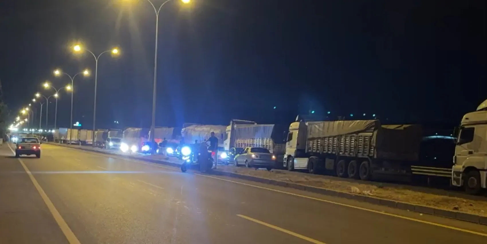 Sınır kapısında gergin bekleyiş: Sollama girişimi kanlı bitti