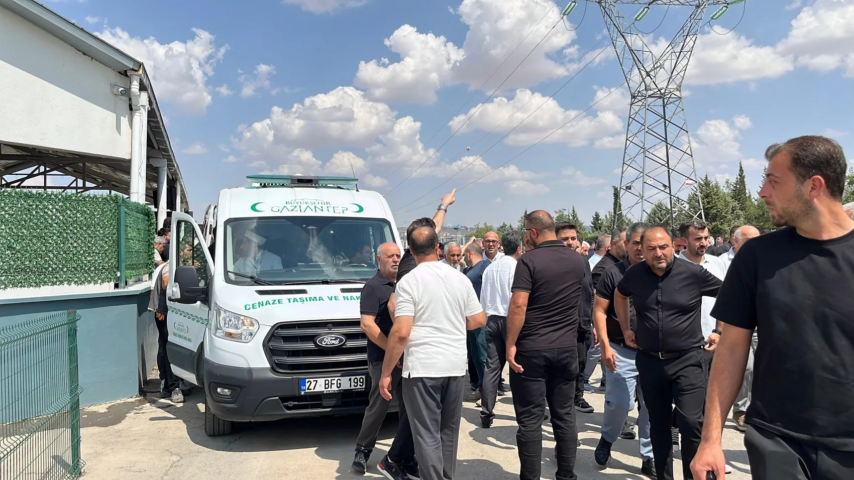 Denizin ortasında dehşet anları: Mürettebatın 'yavaşlarsak daha çok duyarsınız' dediği sesler felaketin habercisiymiş