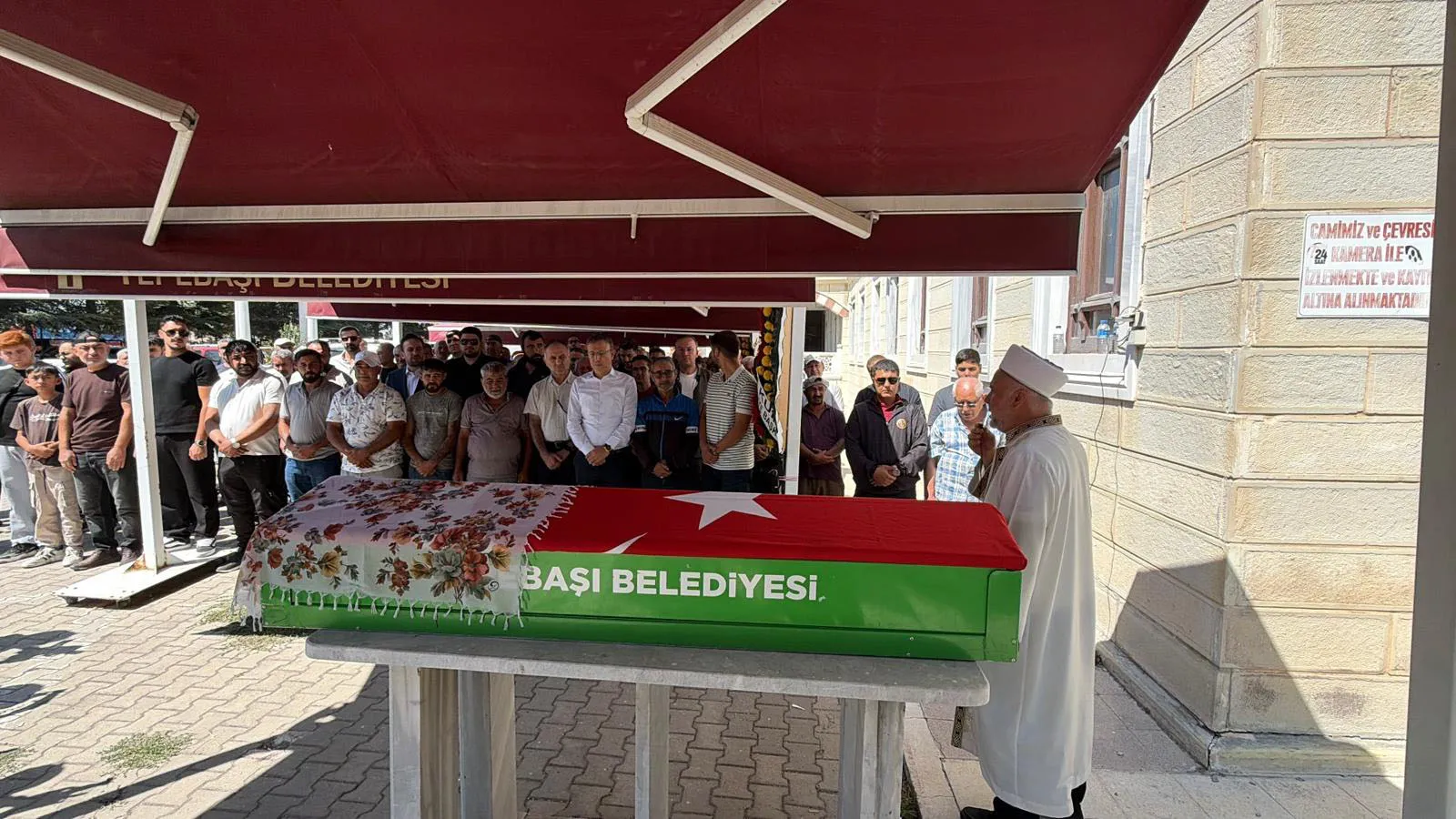 Girne açıklarındaki faciada hayatını kaybeden Elmas Demir Eskişehir'de son yolculuğuna uğurlandı