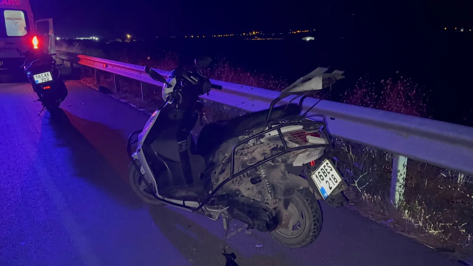 İznik'te gece yarısı hız tutkusu hastanede bitti