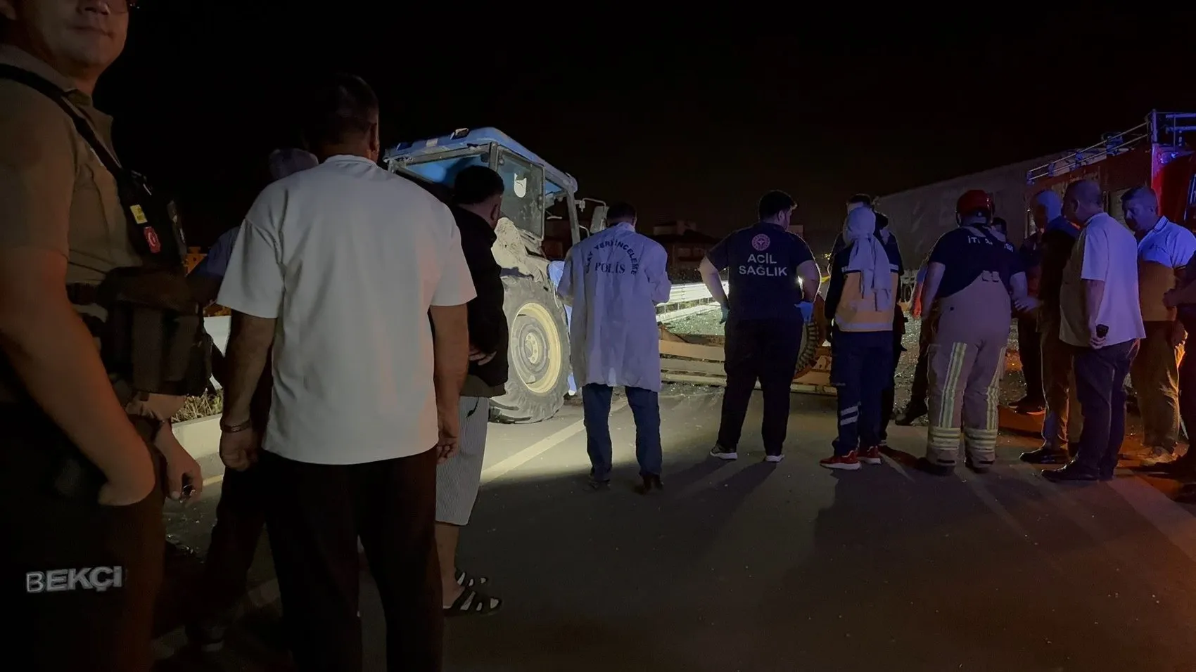 İznik Çevre Yolu'nda gece yarısı dehşeti: Traktör sürücüsü feci kazada can verdi