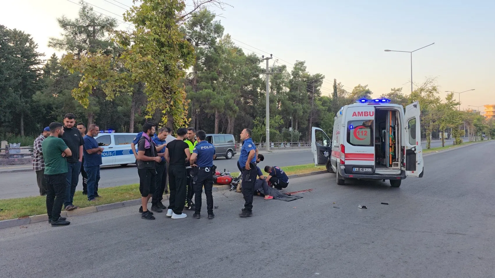 Gaziantep'te yürek yakan kaza: 14 yaşındaki motosiklet sürücüsü ağaca çarparak can verdi