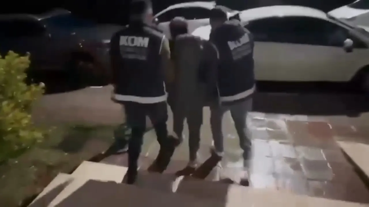 FETÖ'nün gizli dijital arşivinden çıkan isimler operasyonla yakalandı