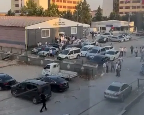 Düğün eğlencesi kana bulandı: Kardeşini korumak isterken dehşet saçtı