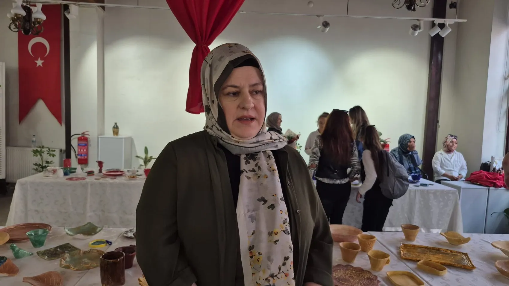 Zonguldak'ta duygusal buluşma: Şehit anneleri ve gazi eşlerinin el emeği seramikleri görücüye çıktı