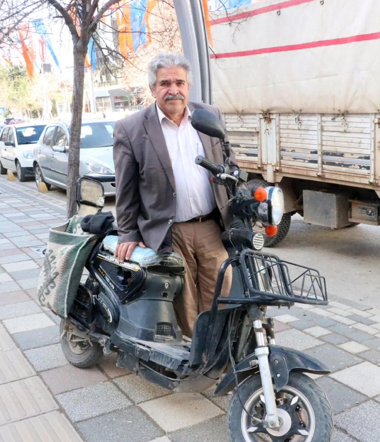 Sandıklı'nın Seçim Klasiğiydi: 30 Yıllık Adaylık Serüveni Hüzünle Noktalandı