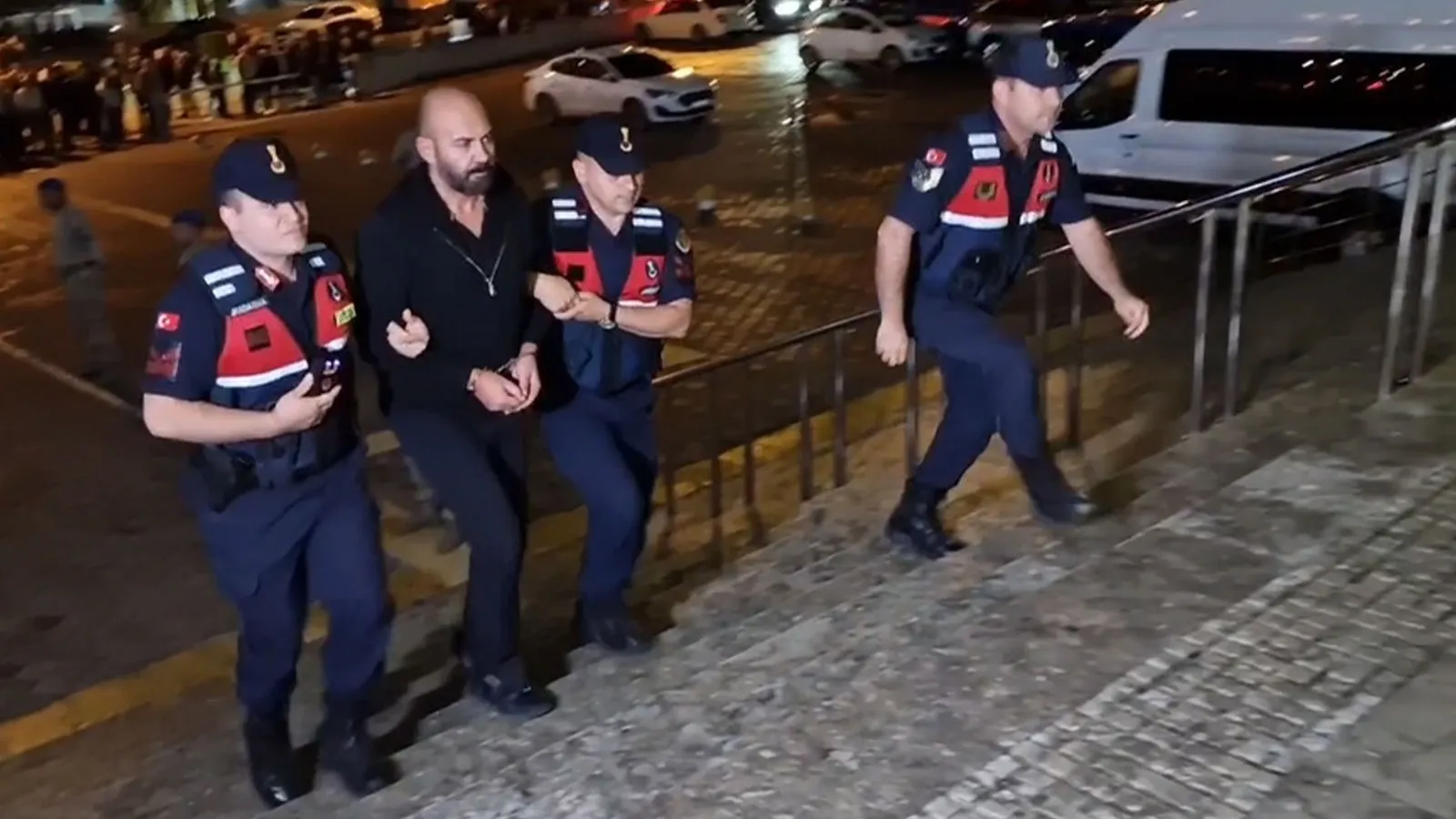 Kırıkkale'de belediyeye dev operasyon: Eski başkanlar dahil 35 isim hakim karşısında