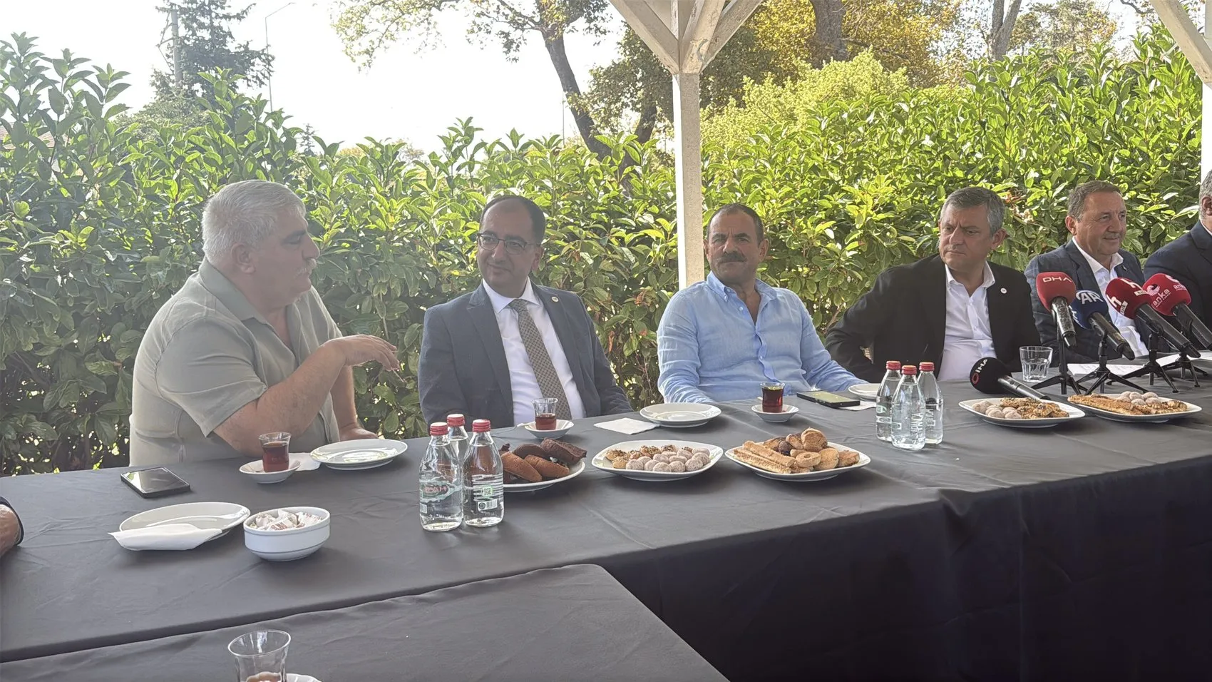 Özgür Özel'den koltuk resti: Başarısız olursam bir gün bile oturmam