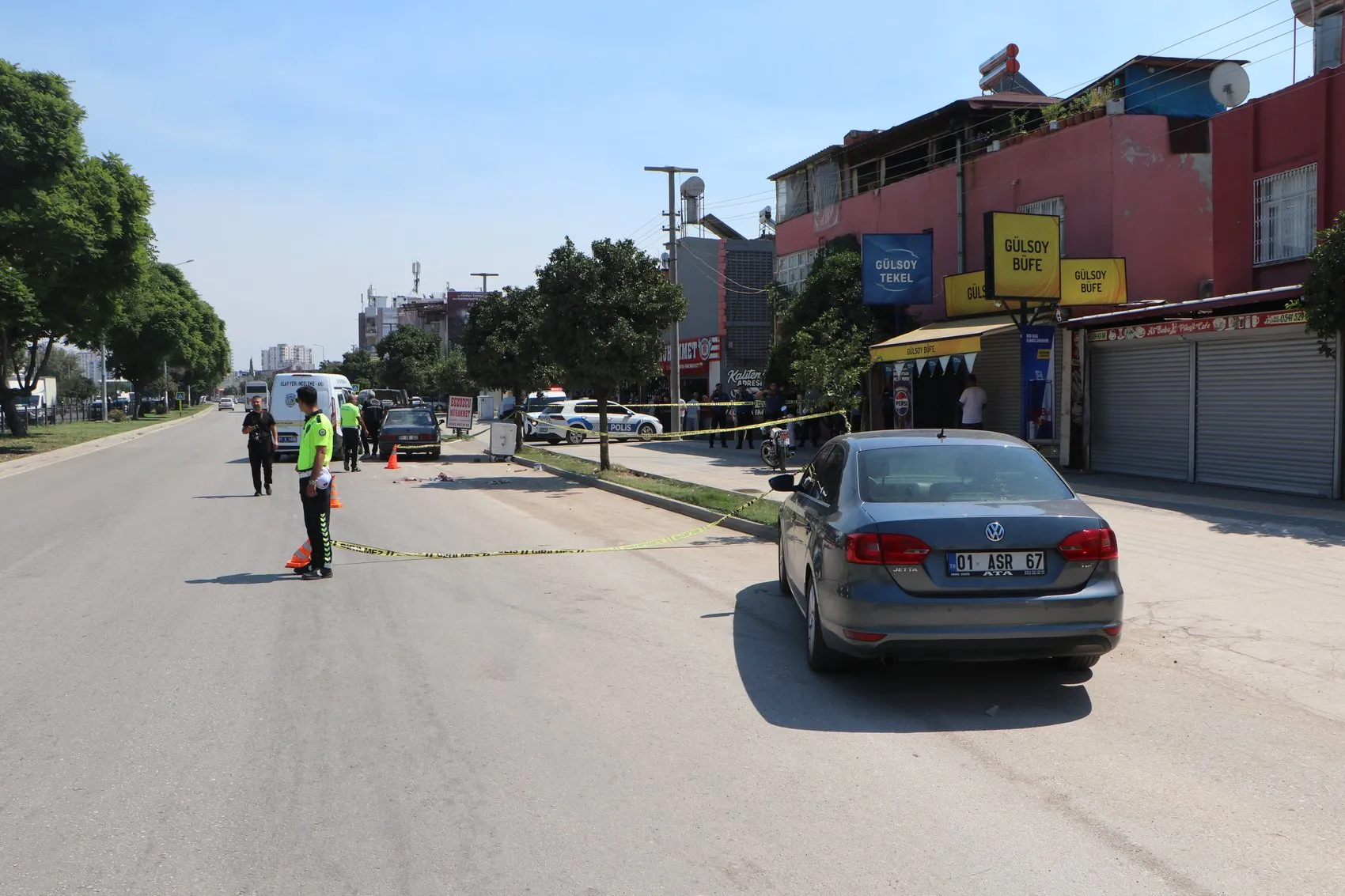 Adliye yakınında kanlı hesaplaşma: Duruşma öncesi sokak ortasında dehşet