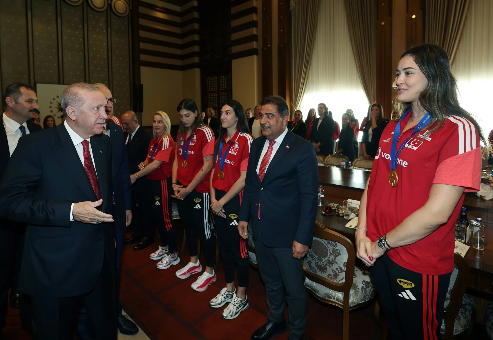 Filenin Sultanları Külliye'de: Avrupa Şampiyonluğu Başarıyı Taçlandırdı