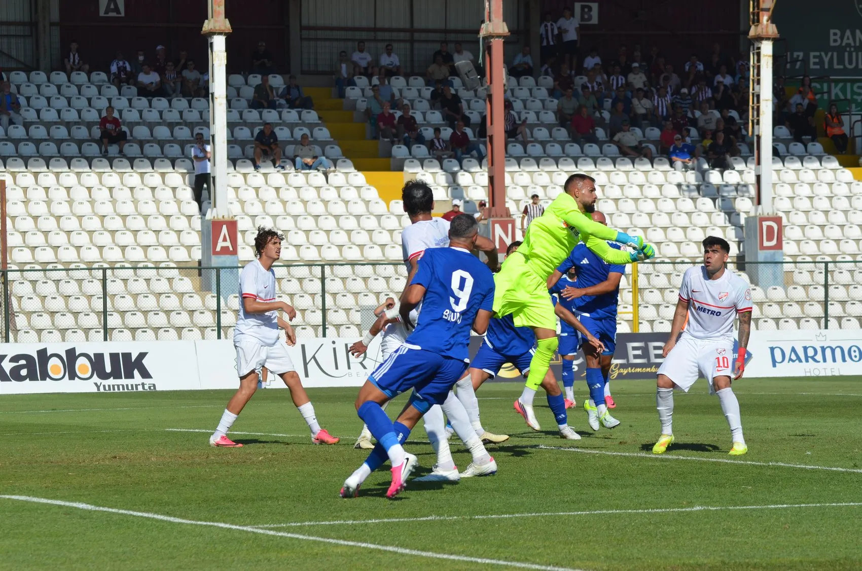 Bandırma'da Gol Şov: Rakibine Nefes Aldırmadı