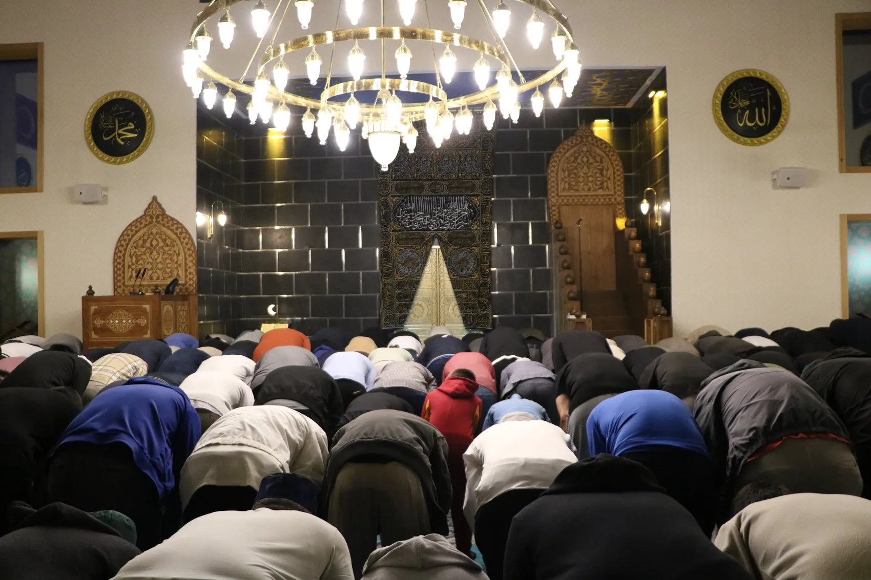 Kayseri'de Kabe özlemini dindiren mihrap: İbadet edenler kendilerini Mekke'de hissediyor
