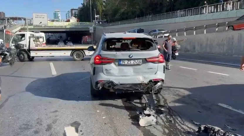 Beylikdüzü D-100 hattında trafik felç: Zincirleme kazada can pazarı