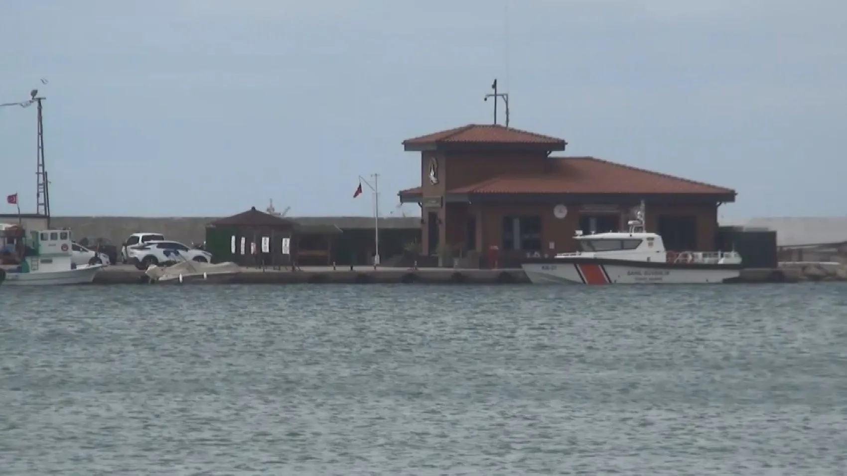 Silivri açıklarında zamana karşı yarış: Batan geminin mürettebatı için umutlu bekleyiş 14. gününde