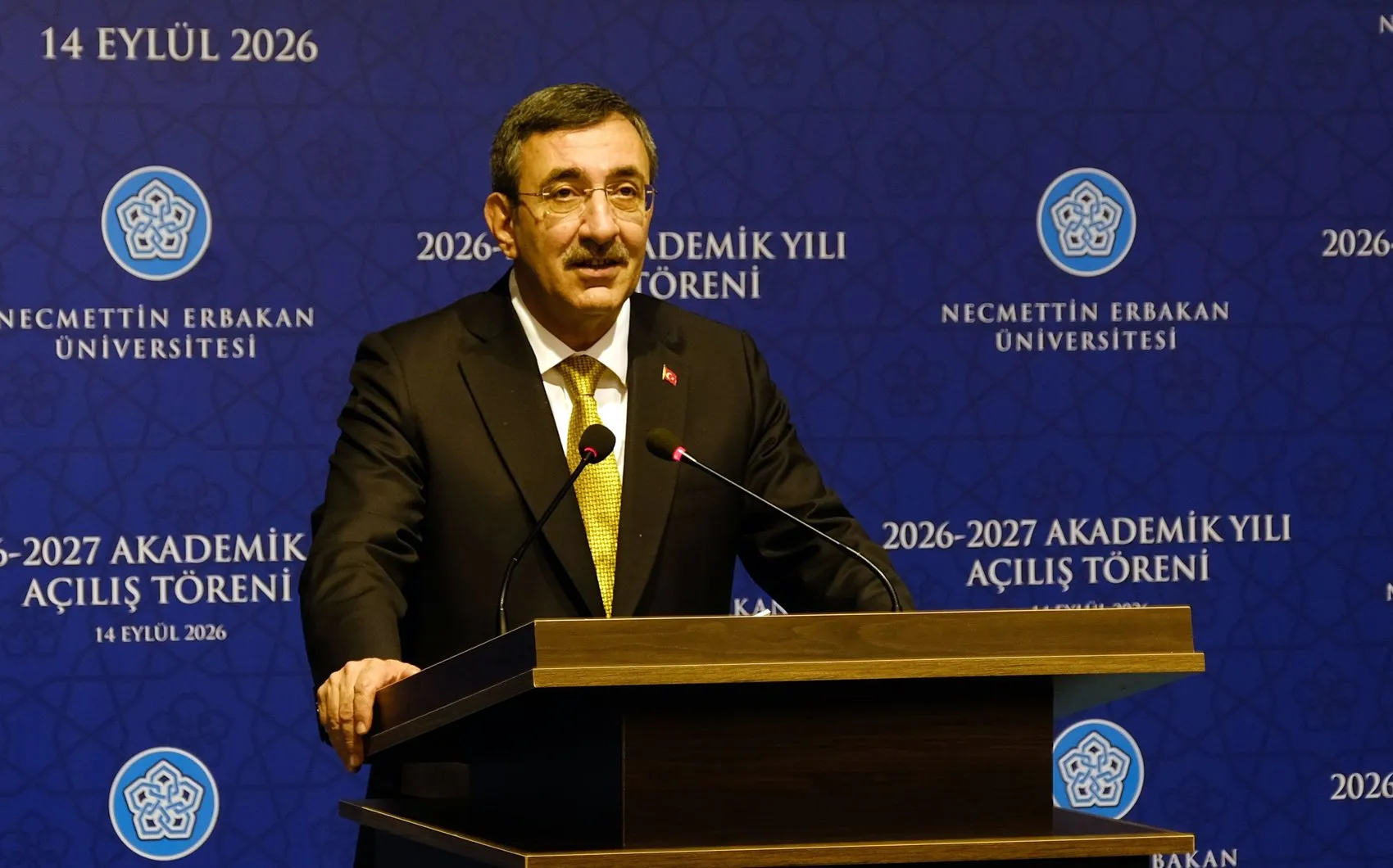 Cevdet Yılmaz'dan dijital çağ uyarısı: Sosyal medya aslında yalnızlığın adresi