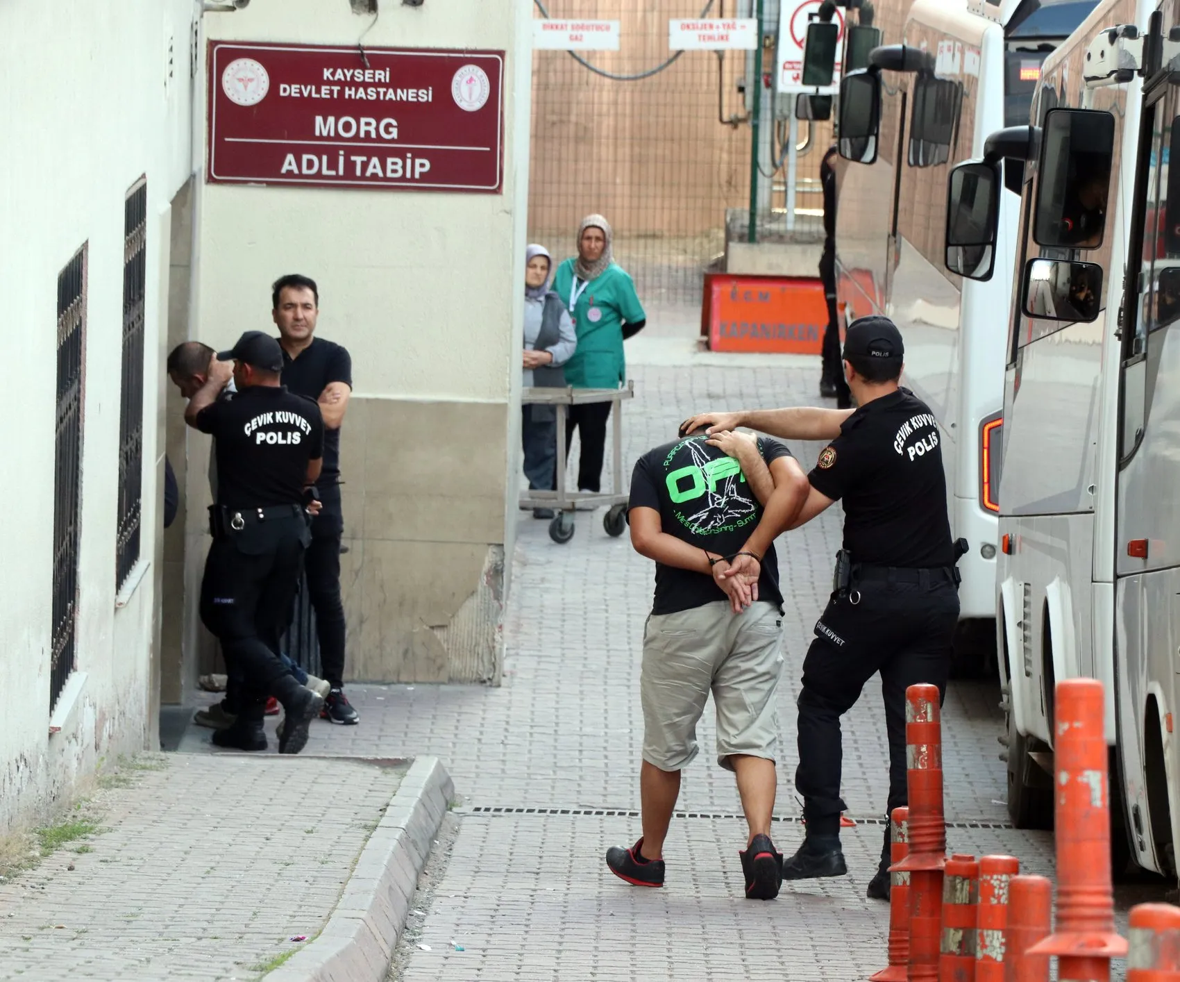 Kayseri merkezli Şirinler çetesine büyük darbe: 32 kişi hakim karşısında