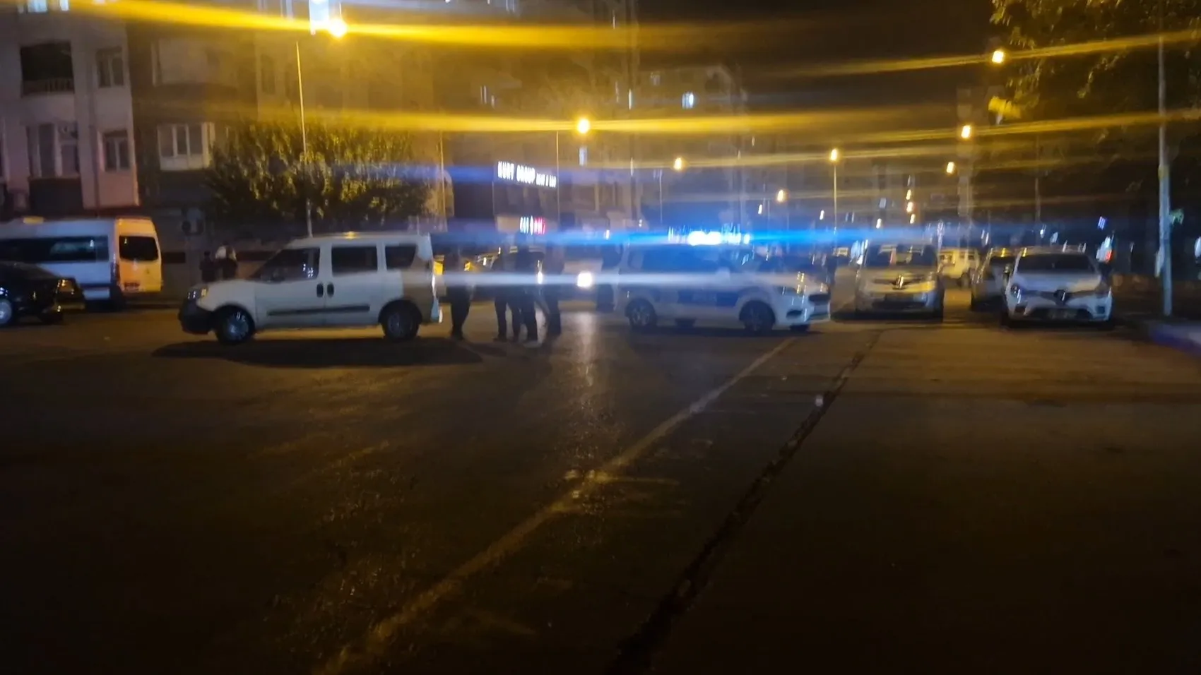 Diyarbakır'da oyun salonuna dehşet saçan baskın: Üç kişi yaralandı