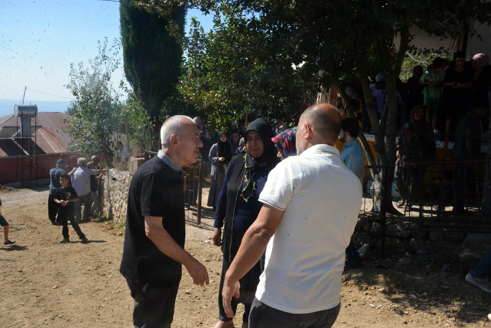 24 Günlük Belirsizlik Hüzünle Son Buldu: Ayşegül Yaşar Son Yolculuğuna Uğurlandı