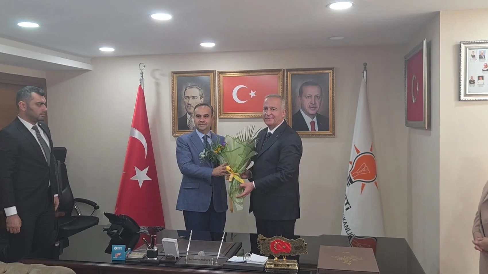 Bakan Kacır'dan Gaziosmanpaşa'da iddialı çıkış: İstanbul'u yeniden kazanacağız