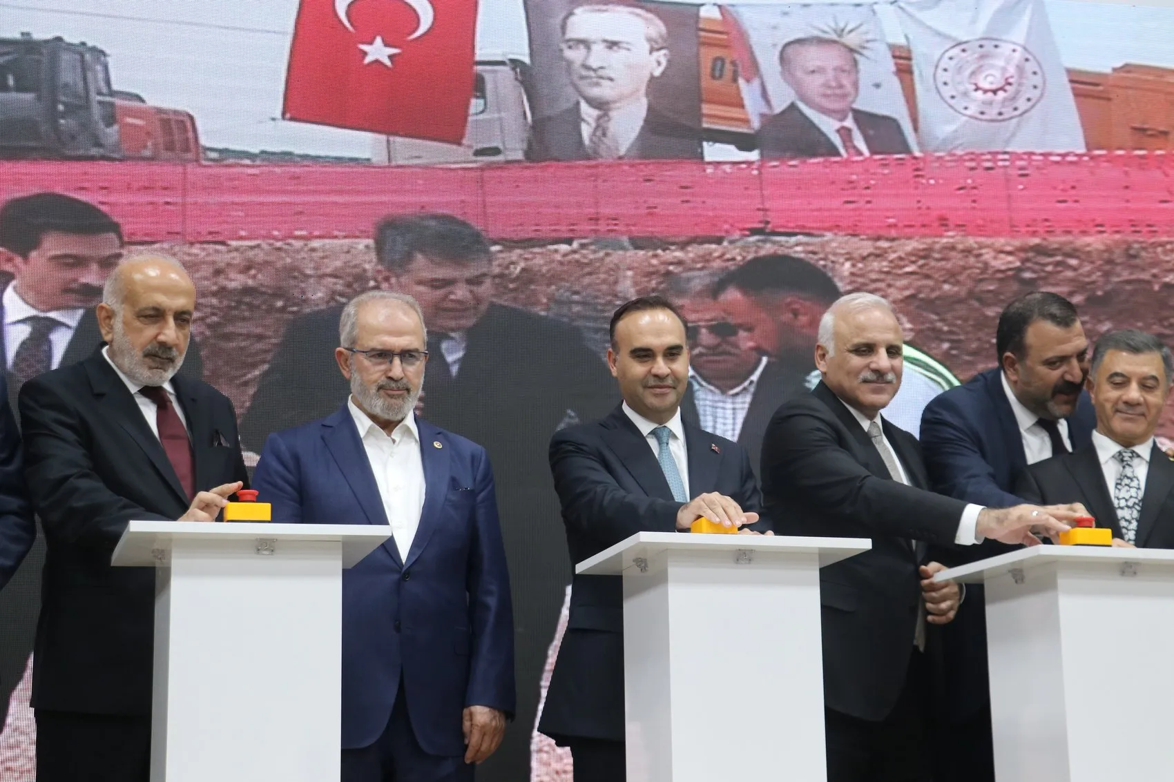 Diyarbakır'da sanayi ve teknoloji hamlesi: 20 dev proje için düğmeye basıldı
