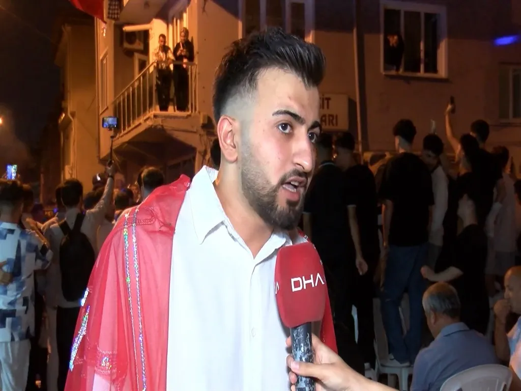 Bursa'nın mahalle eğlenceleri dijital dünyayı salladı: Salla Dansı için şehre akın ediyorlar