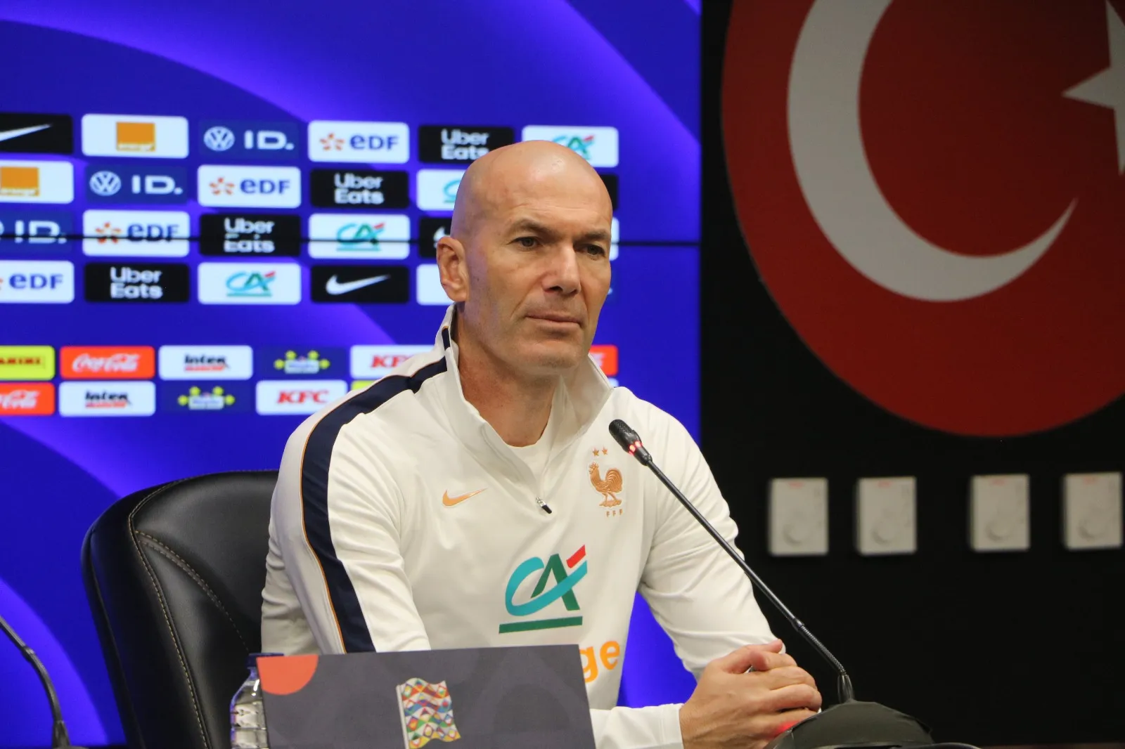 Zidane Kocaeli'de konuştu: Türkiye'nin elenmesi büyük sürpriz, hak ettikleri yerde değiller