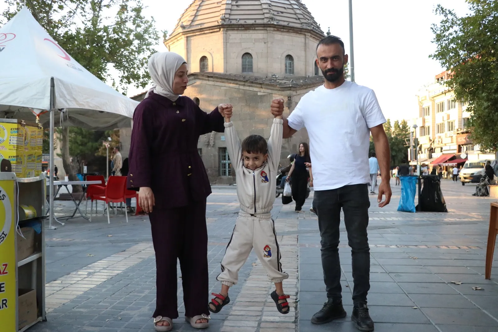 Minik Eymen'in kasları erirken zaman aleyhine işliyor: 3 milyon dolarlık umut için destek çağrısı