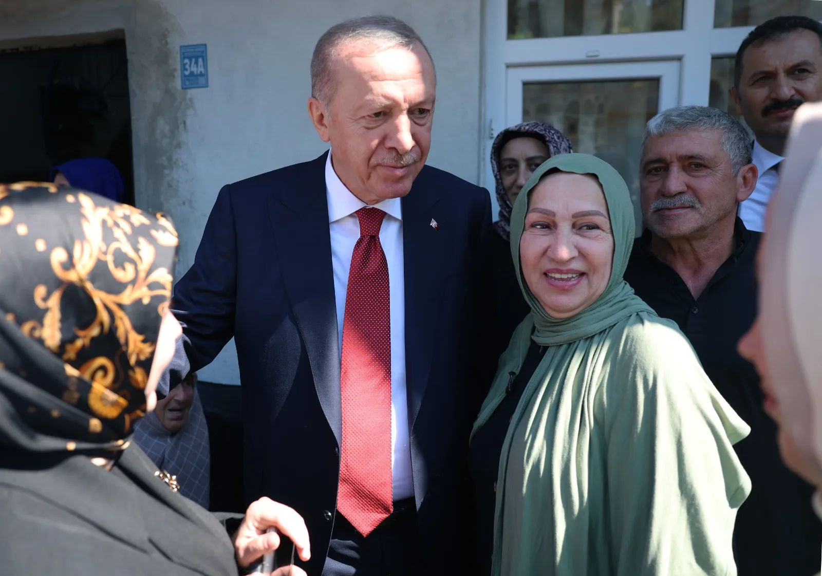 Cumhurbaşkanı Erdoğan'ın Rize mesaisi: Baba ocağında vefalı veda
