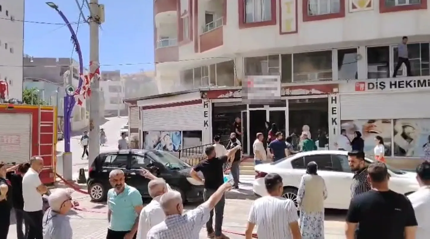 Mazıdağı'nda korkutan alevler: Diş kliniğinde büyük panik