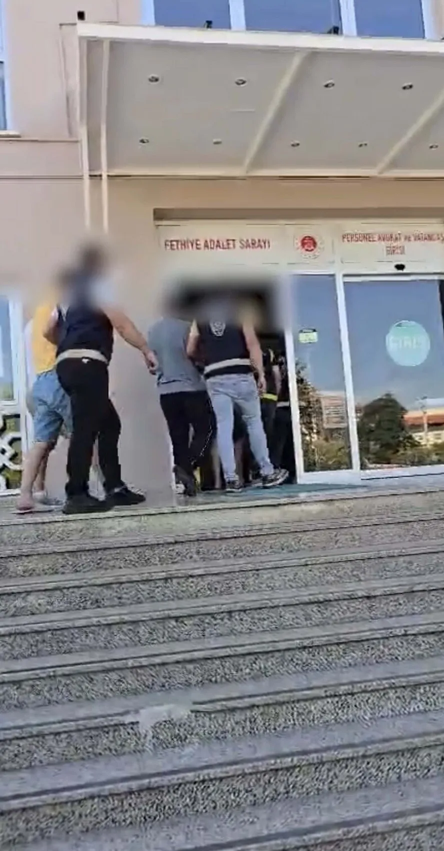 Sosyal medya üzerinden kurulan fuhuş ağına büyük darbe: 7 kişi cezaevine gönderildi