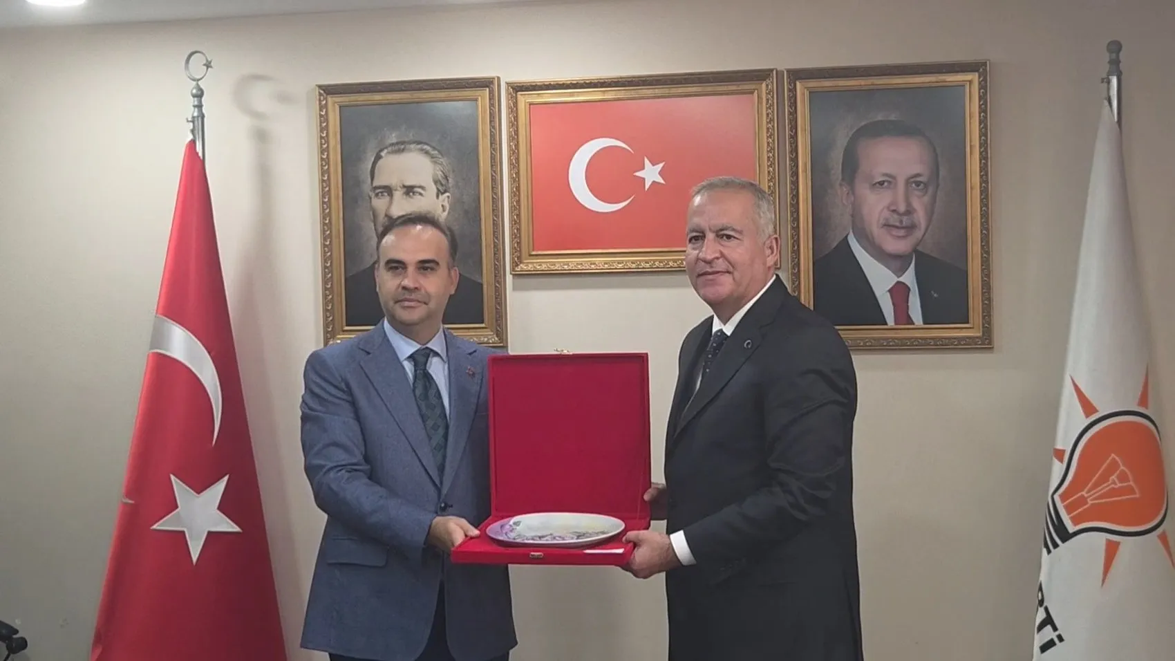 Bakan Kacır'dan Gaziosmanpaşa'da iddialı çıkış: İstanbul'u yeniden kazanacağız