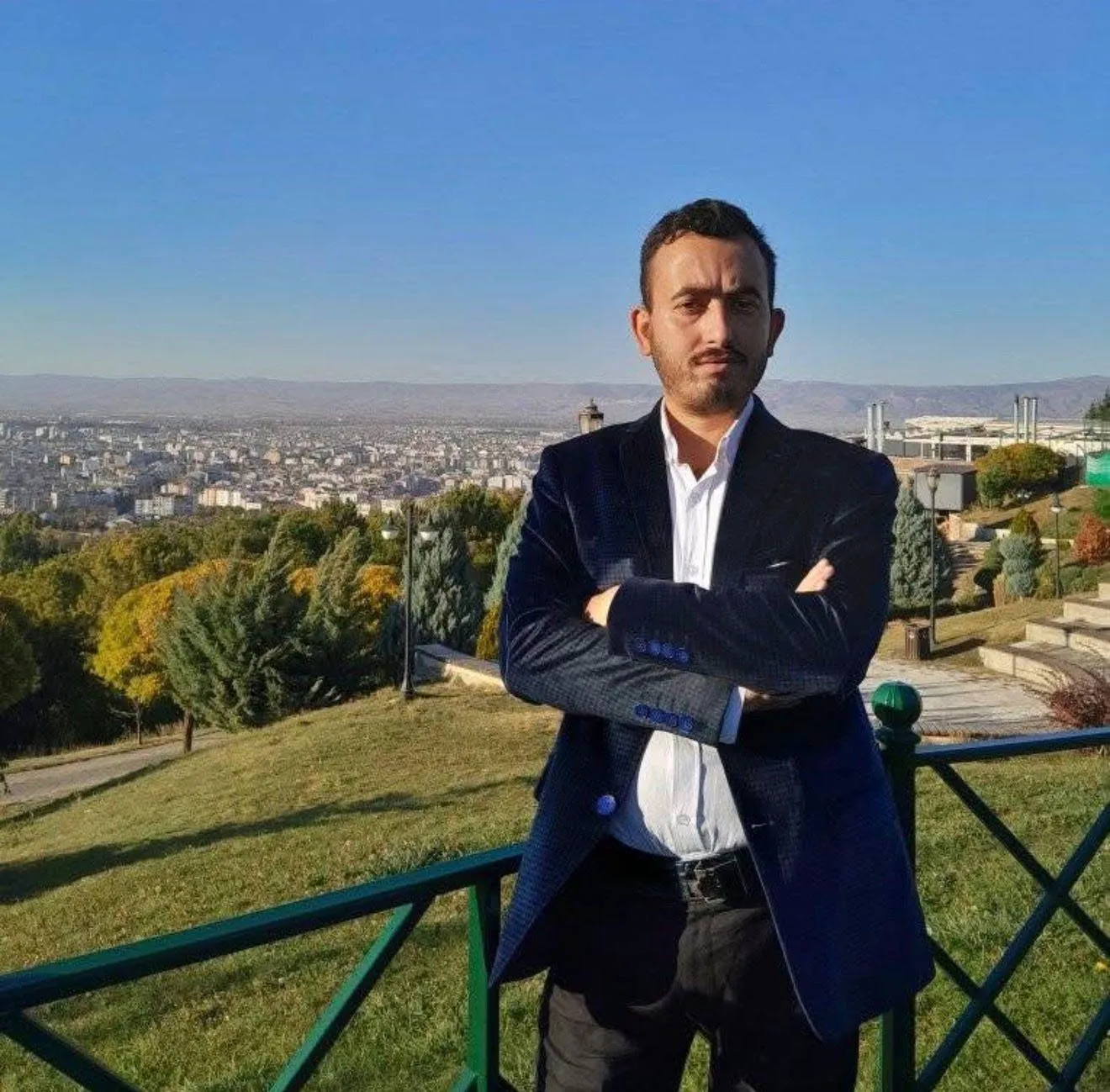 Anadolu Üniversitesi'nde hüzünlü veda: Genç akademisyen evinde ölü bulundu
