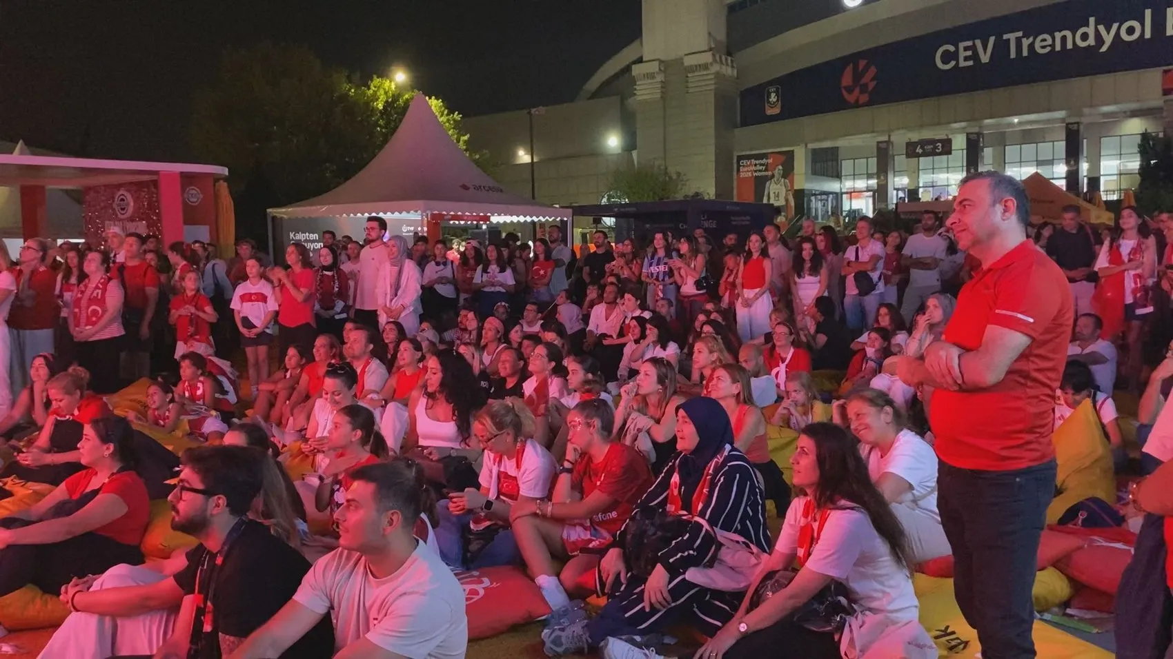 Filenin Sultanları Avrupa'nın Zirvesinde: İstanbul'da Şampiyonluk Coşkusu