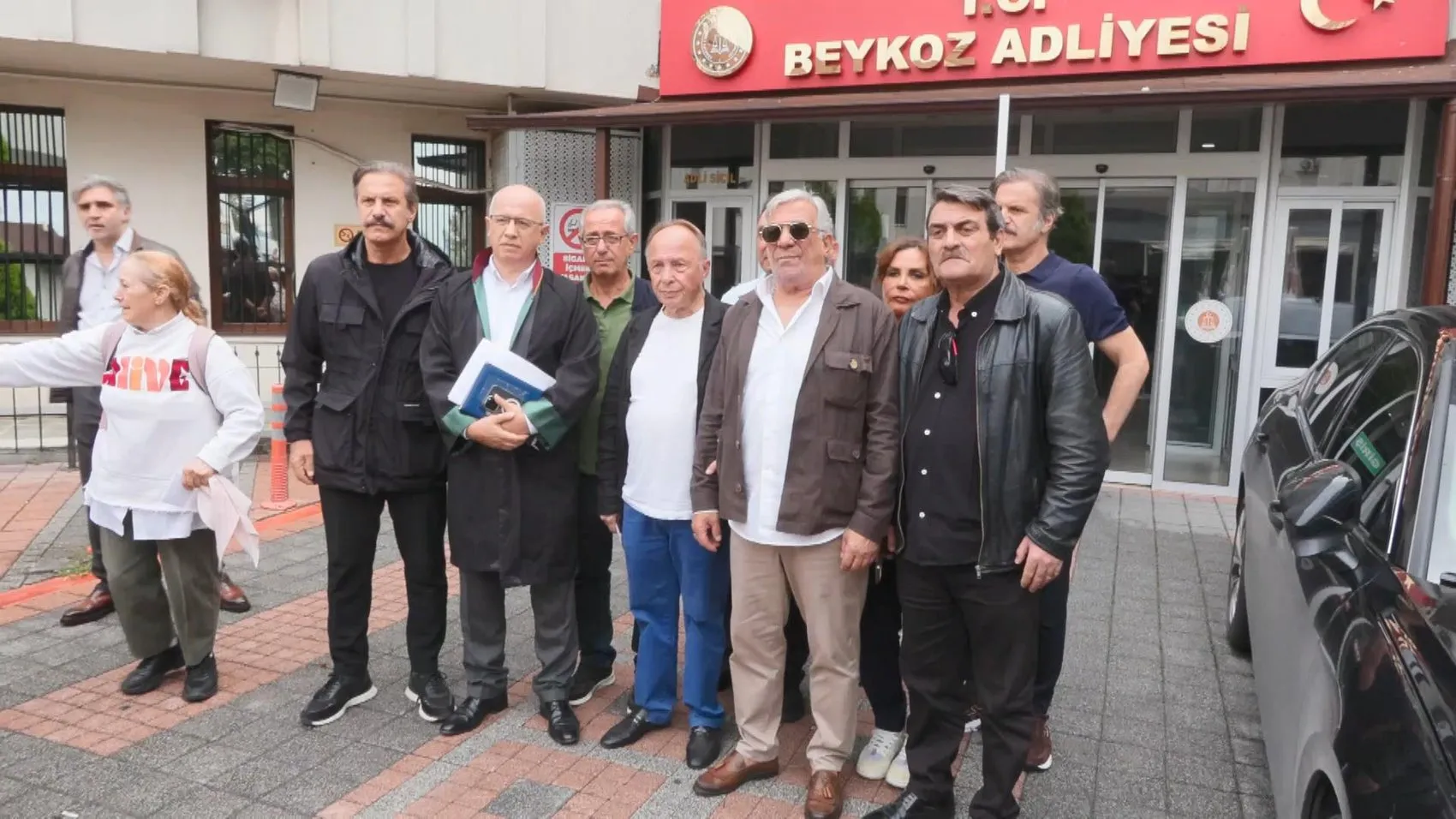 Kadir İnanır'ın vasiyetinde kritik erteleme: Aile üyeleri 17 Aralık'ı bekliyor