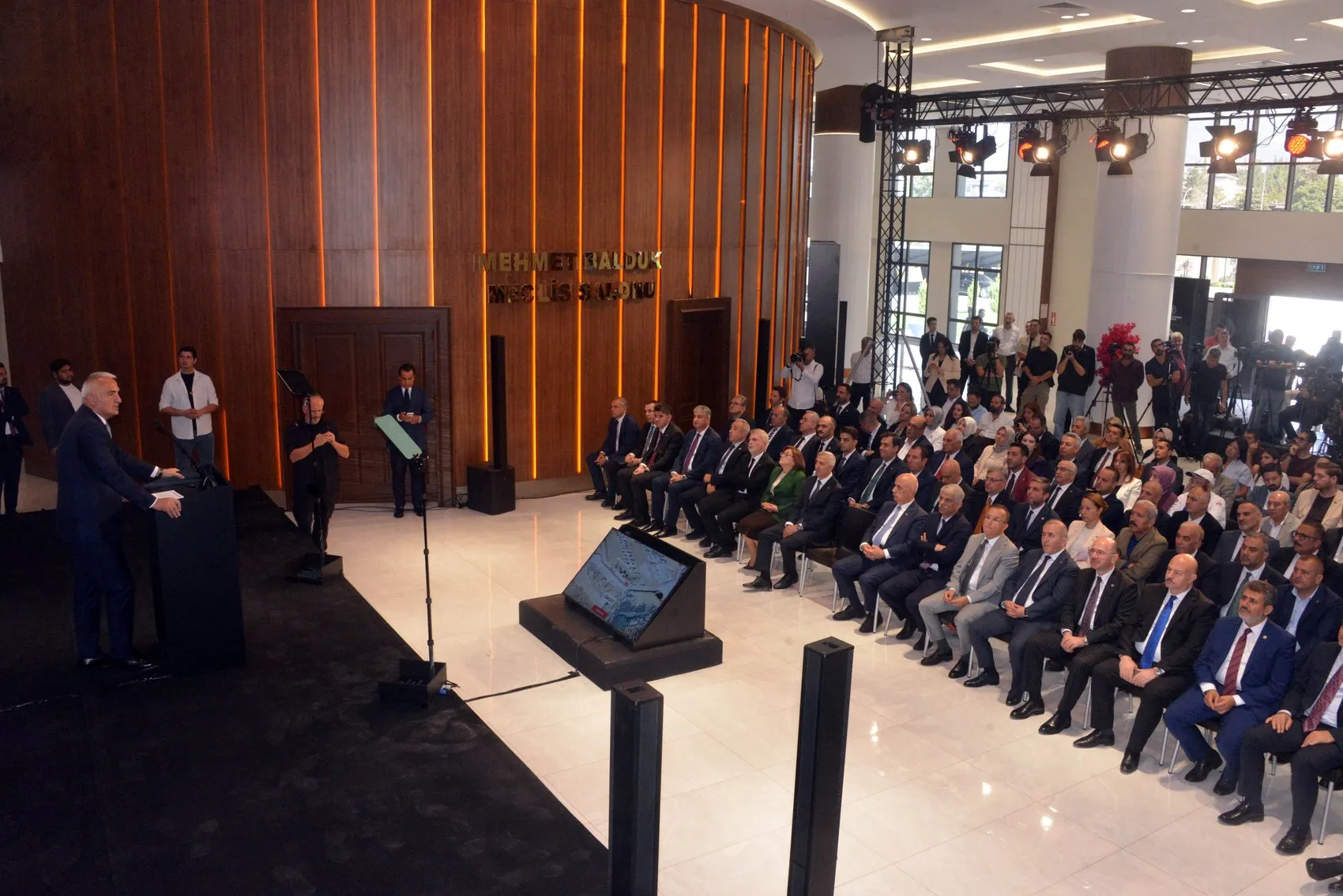 Deprem bölgesinde 34 milyarlık ihya seferberliği: Tarihi doku küllerinden doğuyor