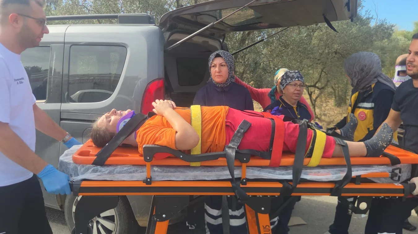 Zeytinlikte can pazarı: Alev alan otomobilden acı haber geldi