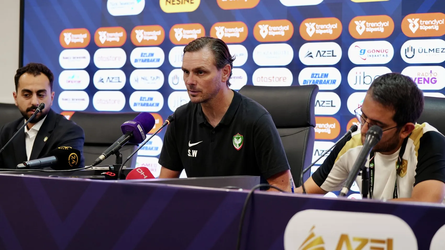 Amedspor'da Beşiktaş zaferi sonrası zirve keyfi: Milli araya lider girmenin gururu yaşanıyor