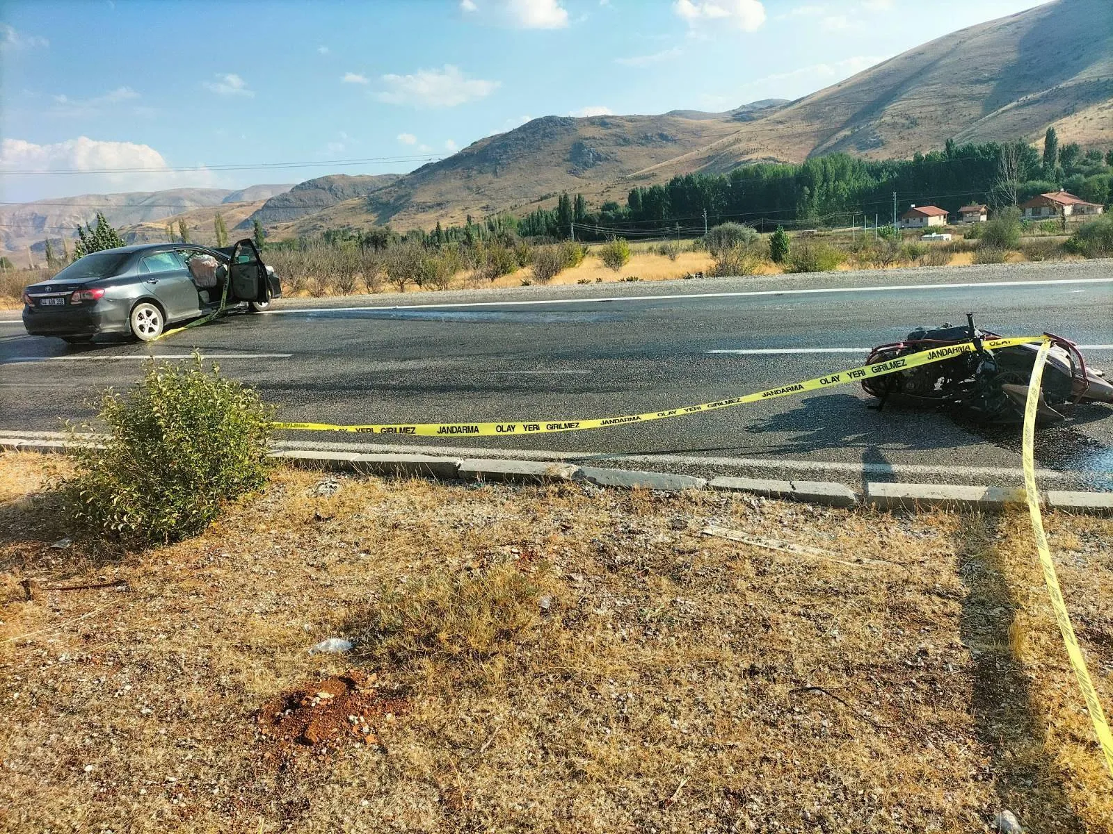 Doğanşehir'de motosiklet kazası: Genç sürücü hayata tutunamadı