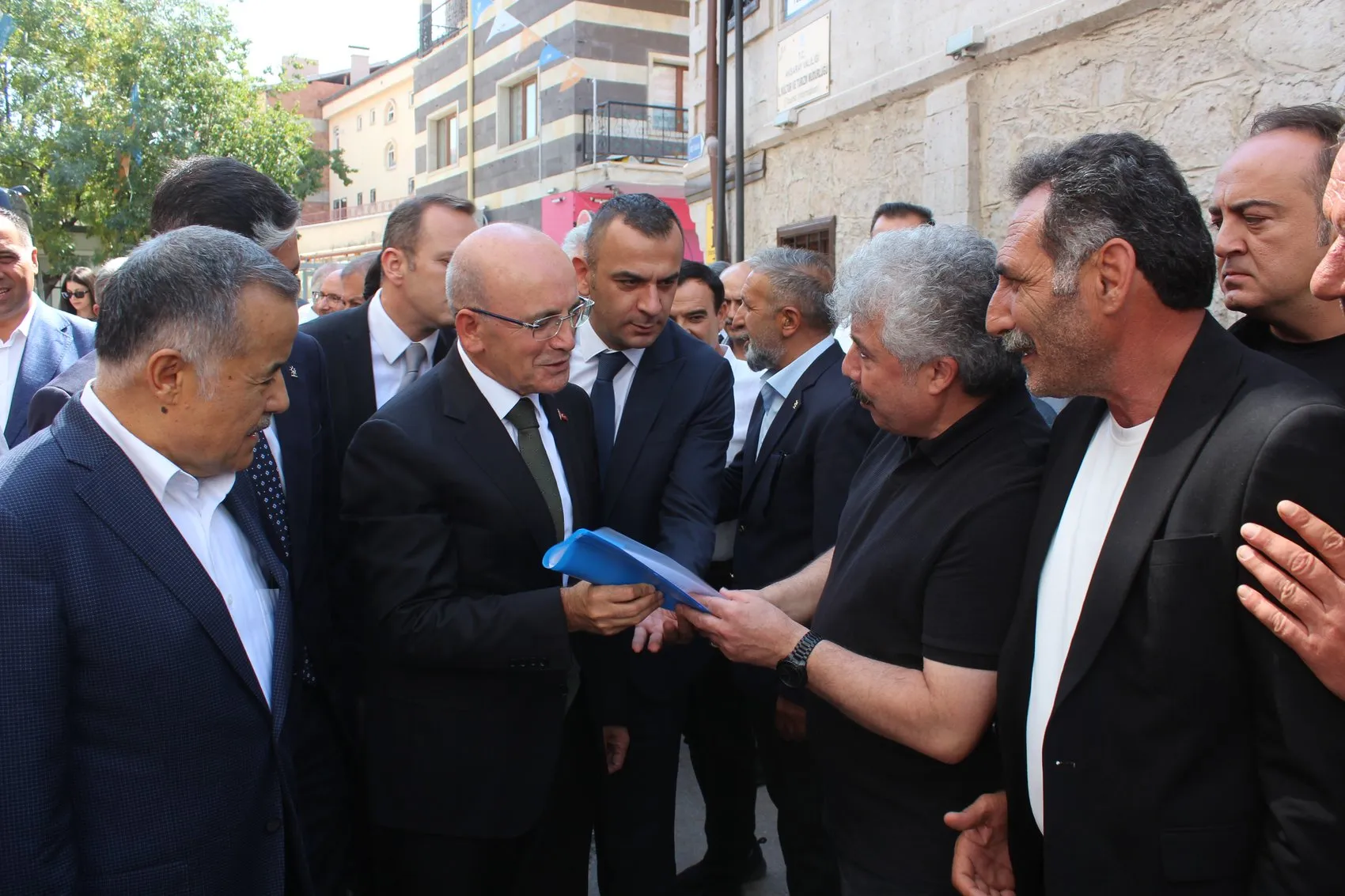Mehmet Şimşek'in Aksaray Mesaisi: Ekonominin Rotası İş Dünyasıyla Çizildi