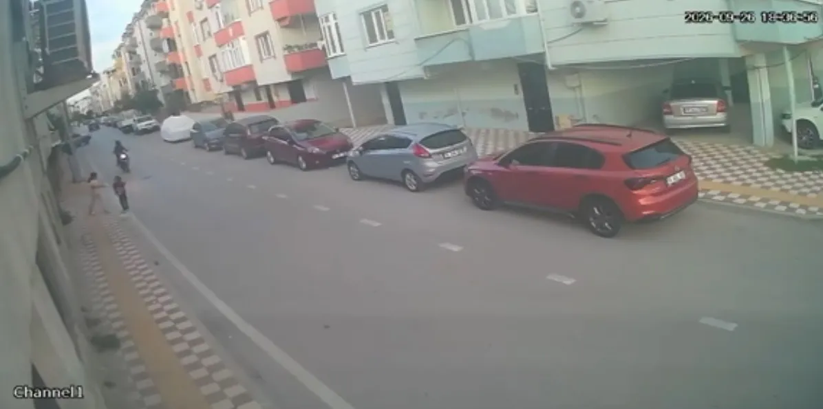 Karacabey'de korku dolu anlar: Oyun oynarken motosikletin hedefi oldu