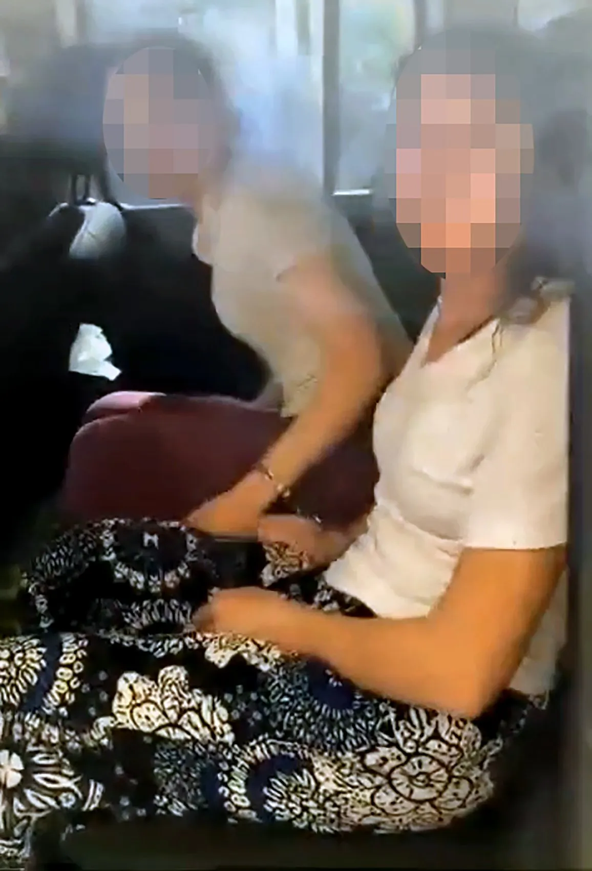 Adana'da hırsızlık girişimi: Epilepsi numarası yapan şüpheliler suçüstü yakalandı