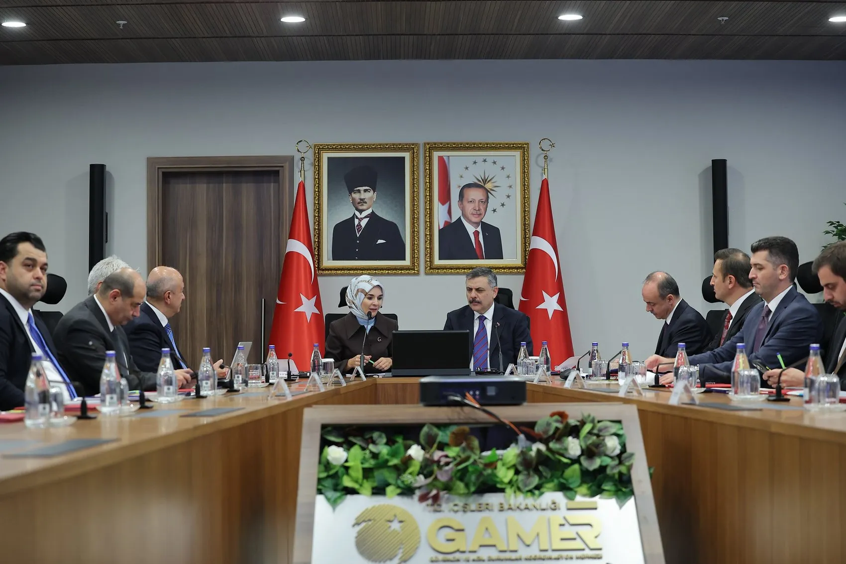 Devletin sosyal yardım karnesi masada: Bakan Çiftçi'den valilere 'yerinde hizmet' talimatı