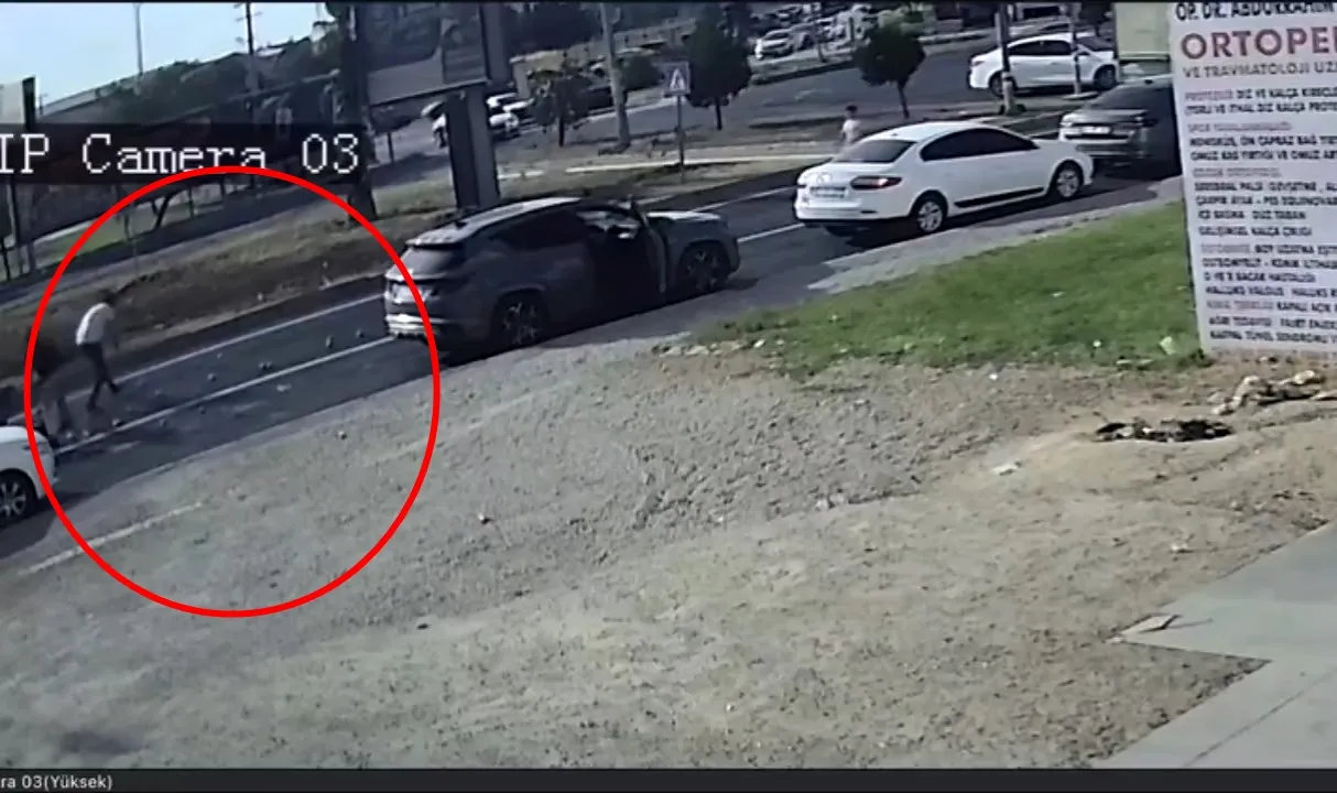Kızıltepe'de Trafiği Durduran Dayanışma: Yola Saçılan Ürünleri Sürücüler Birlikte Topladı