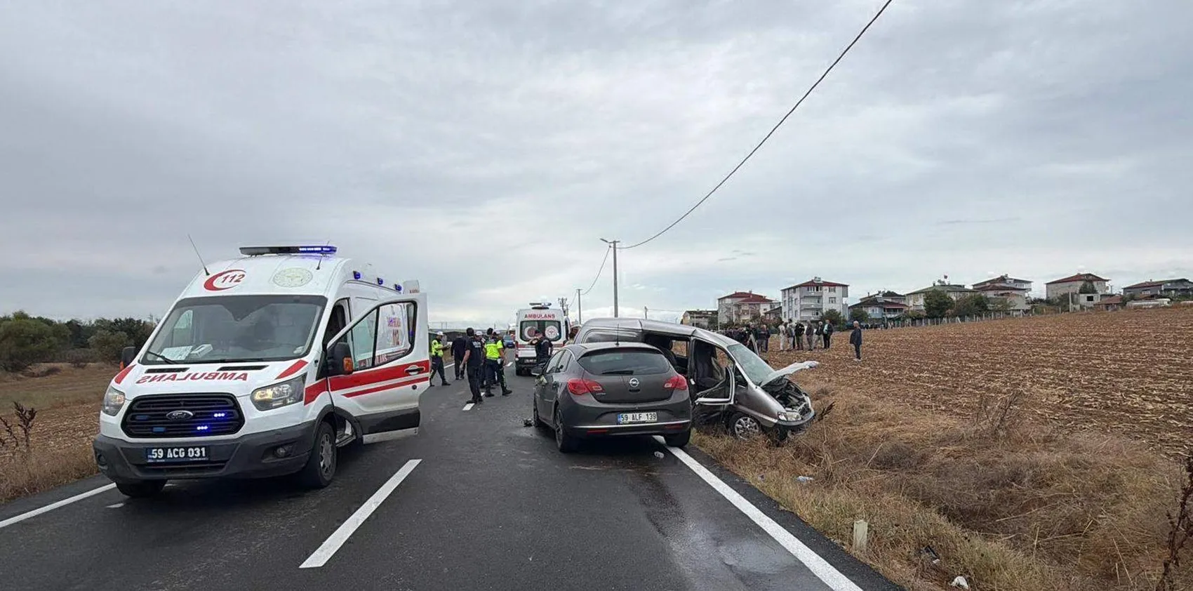 Tekirdağ'da korkunç çarpışma: İki araç hurdaya döndü, altı kişi hastanelik oldu