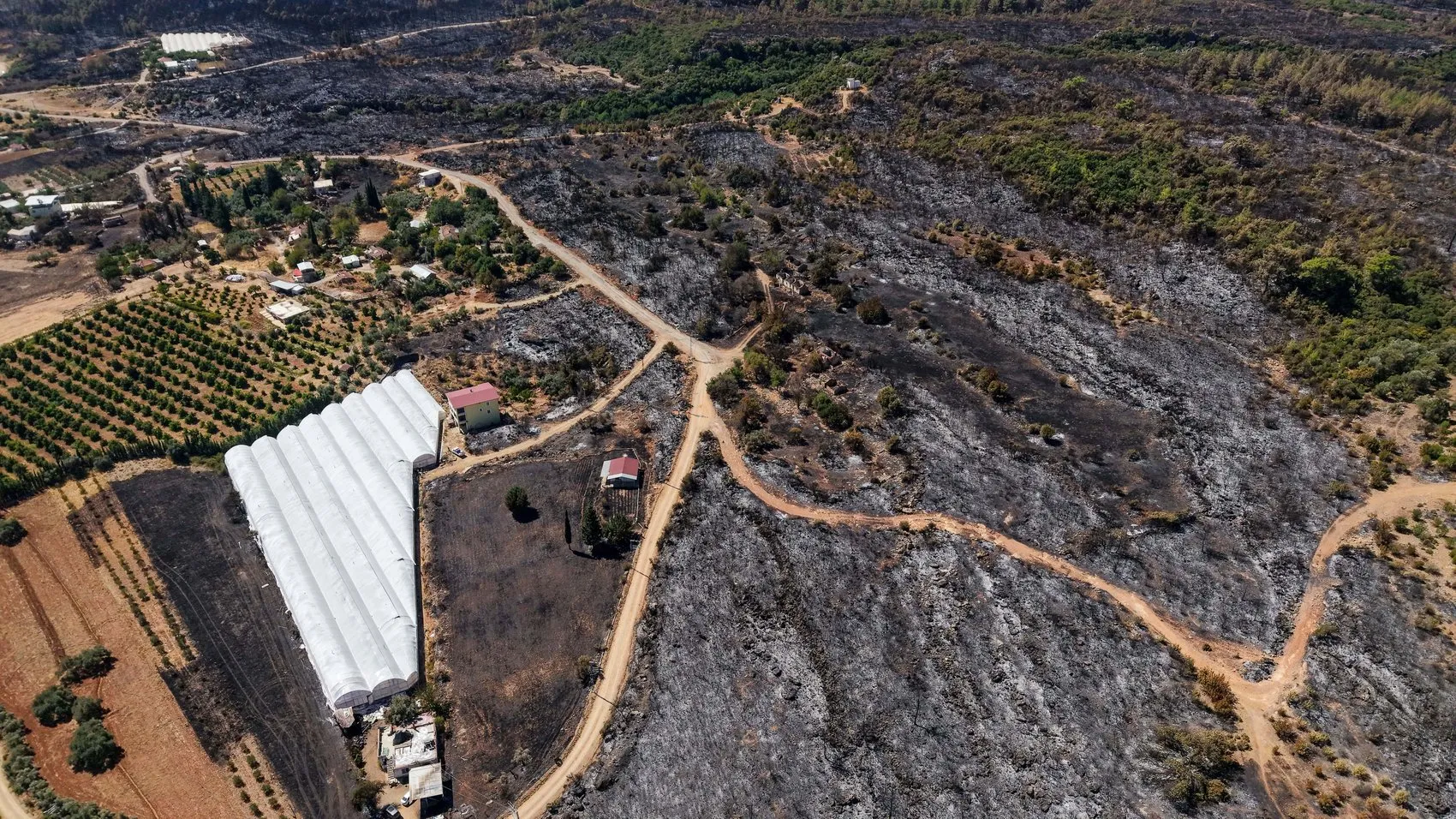 Antalya'da üç ilçeyi birbirine katan kabus bitti: 67,5 saatlik mücadele zaferle sonuçlandı